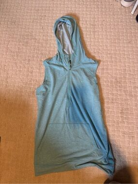 Nike Sleeveless Hooded Tunic in Light Teal